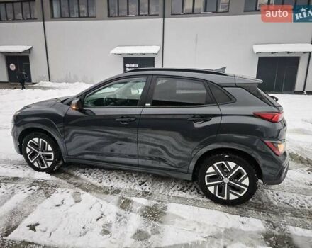 Серый Хендай Kona, объемом двигателя 0 л и пробегом 50 тыс. км за 17650 $, фото 5 на Automoto.ua