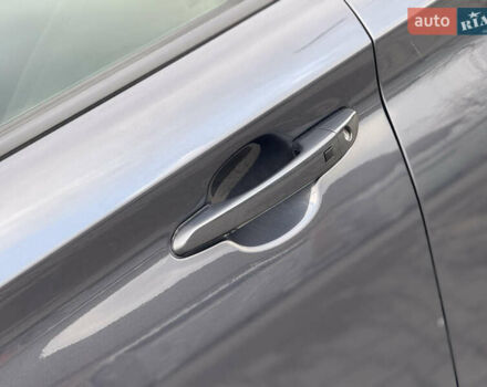 Серый Хендай Kona, объемом двигателя 0 л и пробегом 56 тыс. км за 17299 $, фото 16 на Automoto.ua