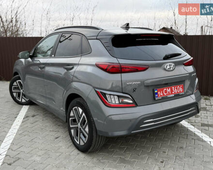 Сірий Хендай Kona, об'ємом двигуна 0 л та пробігом 88 тис. км за 17600 $, фото 5 на Automoto.ua