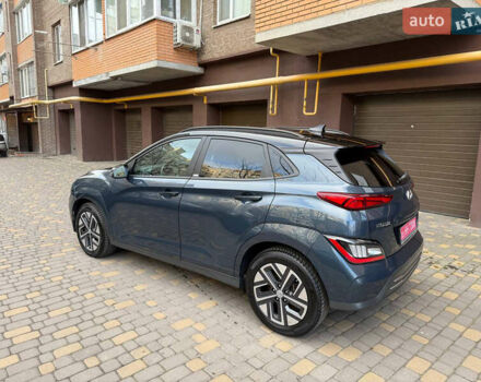 Сірий Хендай Kona, об'ємом двигуна 0 л та пробігом 72 тис. км за 17700 $, фото 4 на Automoto.ua