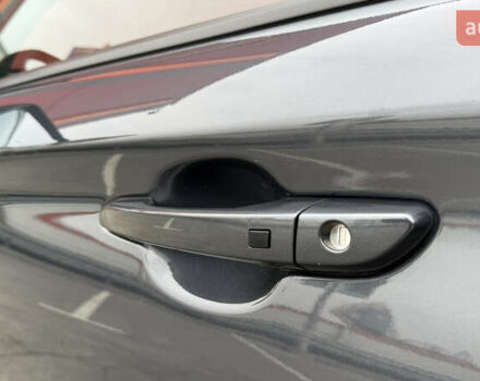 Серый Хендай Kona, объемом двигателя 0 л и пробегом 50 тыс. км за 18500 $, фото 66 на Automoto.ua