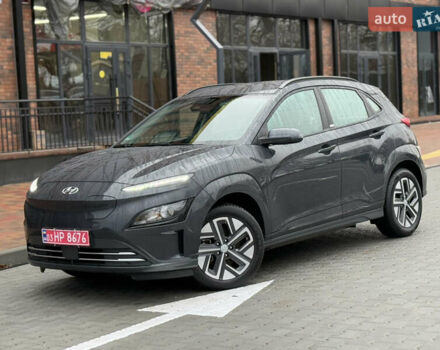 Серый Хендай Kona, объемом двигателя 0 л и пробегом 52 тыс. км за 17299 $, фото 1 на Automoto.ua