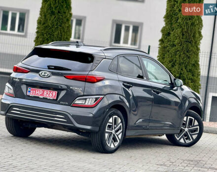 Серый Хендай Kona, объемом двигателя 0 л и пробегом 56 тыс. км за 17299 $, фото 18 на Automoto.ua