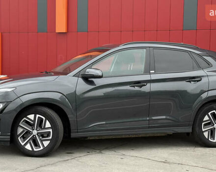 Серый Хендай Kona, объемом двигателя 0 л и пробегом 50 тыс. км за 18500 $, фото 4 на Automoto.ua