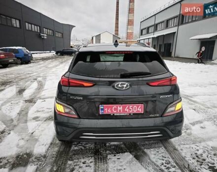 Серый Хендай Kona, объемом двигателя 0 л и пробегом 50 тыс. км за 17650 $, фото 9 на Automoto.ua