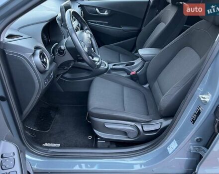 Сірий Хендай Kona, об'ємом двигуна 1.6 л та пробігом 53 тис. км за 18900 $, фото 55 на Automoto.ua