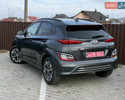 Серый Хендай Kona, объемом двигателя 0 л и пробегом 41 тыс. км за 18000 $, фото 12 на Automoto.ua