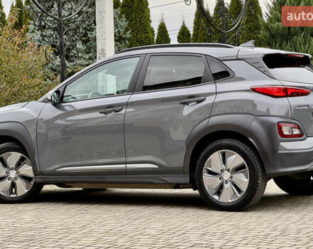 Серый Хендай Kona, объемом двигателя 0 л и пробегом 82 тыс. км за 17888 $, фото 28 на Automoto.ua