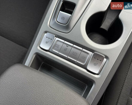 Серый Хендай Kona, объемом двигателя 0 л и пробегом 41 тыс. км за 18000 $, фото 25 на Automoto.ua