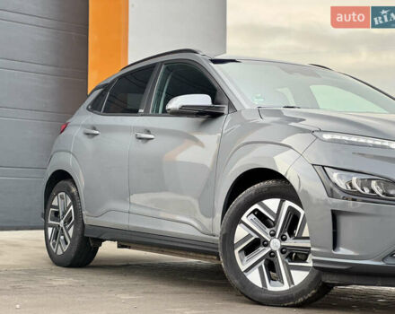 Серый Хендай Kona, объемом двигателя 0 л и пробегом 40 тыс. км за 15999 $, фото 8 на Automoto.ua