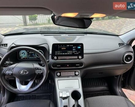 Серый Хендай Kona, объемом двигателя 0 л и пробегом 114 тыс. км за 19950 $, фото 26 на Automoto.ua