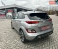 Серый Хендай Kona, объемом двигателя 0 л и пробегом 61 тыс. км за 17900 $, фото 3 на Automoto.ua