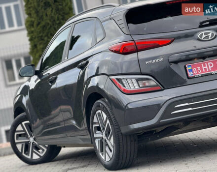 Серый Хендай Kona, объемом двигателя 0 л и пробегом 56 тыс. км за 17299 $, фото 27 на Automoto.ua