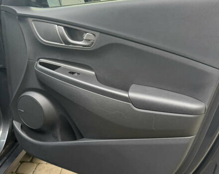 Сірий Хендай Kona, об'ємом двигуна 0 л та пробігом 19 тис. км за 17400 $, фото 24 на Automoto.ua