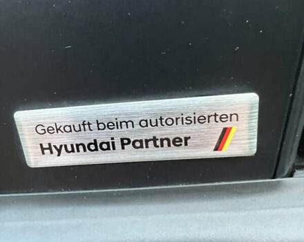 Серый Хендай Kona, объемом двигателя 0 л и пробегом 74 тыс. км за 18100 $, фото 6 на Automoto.ua