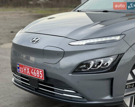 Серый Хендай Kona, объемом двигателя 0 л и пробегом 40 тыс. км за 15999 $, фото 7 на Automoto.ua