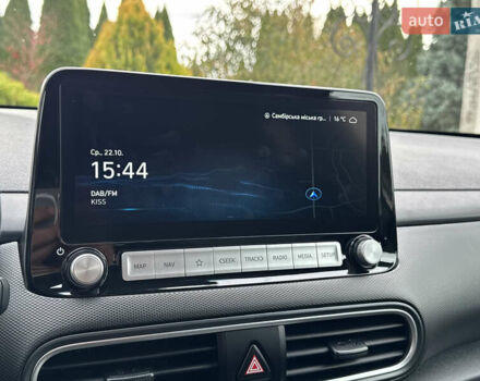 Серый Хендай Kona, объемом двигателя 0 л и пробегом 82 тыс. км за 17888 $, фото 104 на Automoto.ua