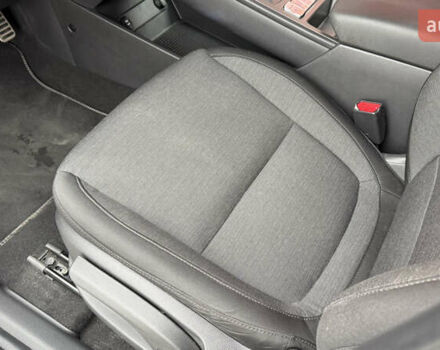 Серый Хендай Kona, объемом двигателя 0 л и пробегом 50 тыс. км за 18500 $, фото 21 на Automoto.ua