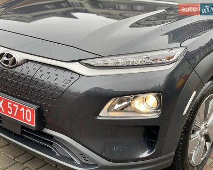 Серый Хендай Kona, объемом двигателя 0 л и пробегом 78 тыс. км за 17999 $, фото 22 на Automoto.ua