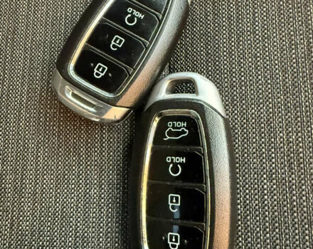 Серый Хендай Kona, объемом двигателя 0 л и пробегом 42 тыс. км за 17900 $, фото 33 на Automoto.ua