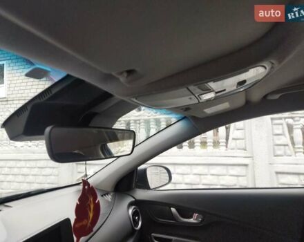 Серый Хендай Kona, объемом двигателя 0 л и пробегом 30 тыс. км за 15999 $, фото 27 на Automoto.ua