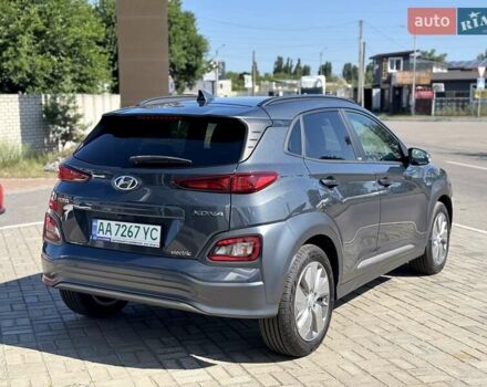 Серый Хендай Kona, объемом двигателя 0 л и пробегом 113 тыс. км за 17200 $, фото 4 на Automoto.ua