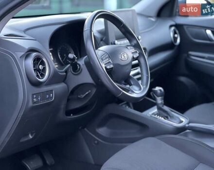 Сірий Хендай Kona, об'ємом двигуна 1.6 л та пробігом 53 тис. км за 18900 $, фото 36 на Automoto.ua