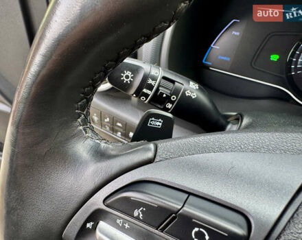 Серый Хендай Kona, объемом двигателя 0 л и пробегом 82 тыс. км за 17888 $, фото 43 на Automoto.ua