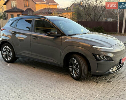 Серый Хендай Kona, объемом двигателя 0 л и пробегом 42 тыс. км за 17900 $, фото 32 на Automoto.ua