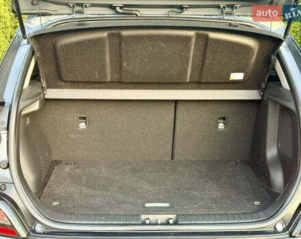 Сірий Хендай Kona, об'ємом двигуна 0 л та пробігом 19 тис. км за 18200 $, фото 11 на Automoto.ua