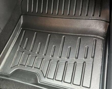 Серый Хендай Kona, объемом двигателя 0 л и пробегом 114 тыс. км за 19950 $, фото 37 на Automoto.ua