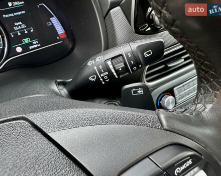 Серый Хендай Kona, объемом двигателя 0 л и пробегом 82 тыс. км за 17888 $, фото 42 на Automoto.ua