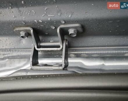 Серый Хендай Kona, объемом двигателя 0 л и пробегом 50 тыс. км за 17650 $, фото 72 на Automoto.ua