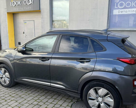 Сірий Хендай Kona, об'ємом двигуна 0 л та пробігом 19 тис. км за 17400 $, фото 4 на Automoto.ua