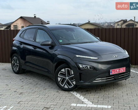 Серый Хендай Kona, объемом двигателя 0 л и пробегом 41 тыс. км за 18000 $, фото 7 на Automoto.ua