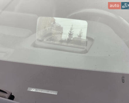 Серый Хендай Kona, объемом двигателя 0 л и пробегом 78 тыс. км за 17999 $, фото 21 на Automoto.ua