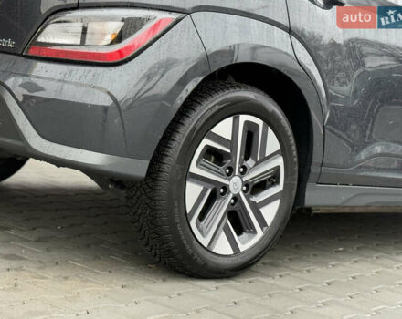 Серый Хендай Kona, объемом двигателя 0 л и пробегом 52 тыс. км за 17299 $, фото 33 на Automoto.ua
