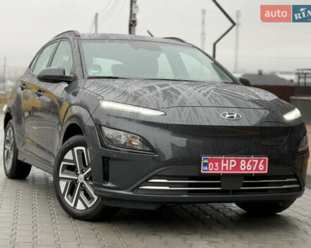 Серый Хендай Kona, объемом двигателя 0 л и пробегом 52 тыс. км за 17299 $, фото 19 на Automoto.ua