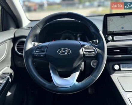 Серый Хендай Kona, объемом двигателя 0 л и пробегом 113 тыс. км за 17200 $, фото 15 на Automoto.ua