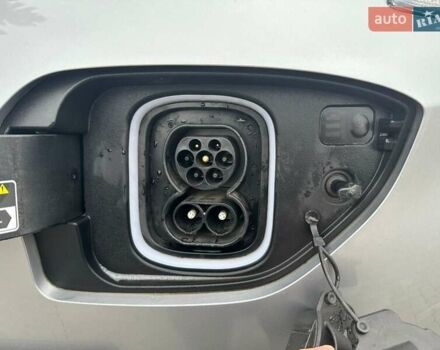 Серый Хендай Kona, объемом двигателя 0 л и пробегом 61 тыс. км за 17900 $, фото 13 на Automoto.ua