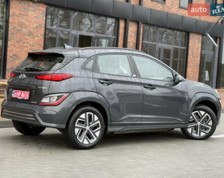 Серый Хендай Kona, объемом двигателя 0 л и пробегом 52 тыс. км за 17299 $, фото 30 на Automoto.ua