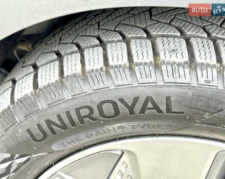 Серый Хендай Kona, объемом двигателя 0 л и пробегом 82 тыс. км за 17888 $, фото 107 на Automoto.ua