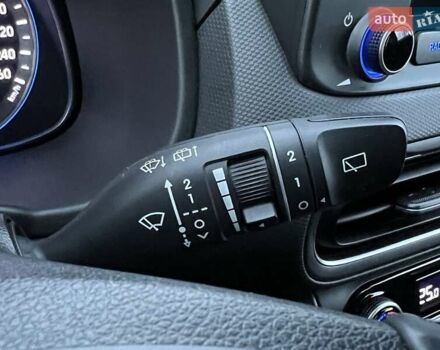 Сірий Хендай Kona, об'ємом двигуна 1.6 л та пробігом 53 тис. км за 18900 $, фото 44 на Automoto.ua