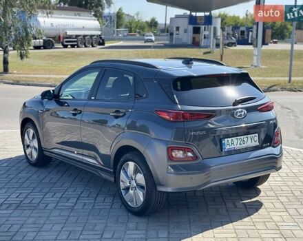 Серый Хендай Kona, объемом двигателя 0 л и пробегом 113 тыс. км за 17200 $, фото 6 на Automoto.ua