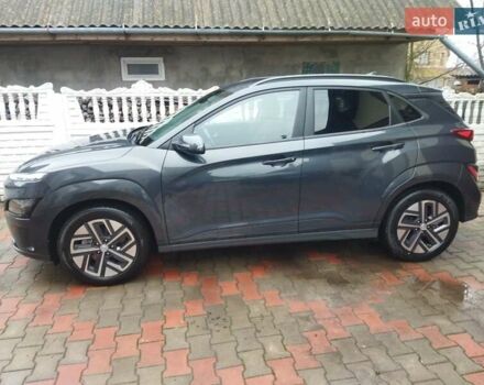 Серый Хендай Kona, объемом двигателя 0 л и пробегом 30 тыс. км за 15999 $, фото 10 на Automoto.ua