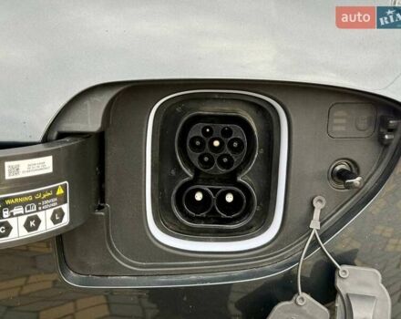 Сірий Хендай Kona, об'ємом двигуна 0 л та пробігом 44 тис. км за 16999 $, фото 34 на Automoto.ua