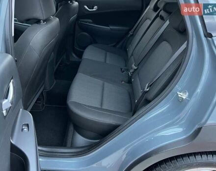 Сірий Хендай Kona, об'ємом двигуна 1.6 л та пробігом 53 тис. км за 18900 $, фото 61 на Automoto.ua