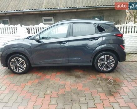 Серый Хендай Kona, объемом двигателя 0 л и пробегом 30 тыс. км за 15999 $, фото 4 на Automoto.ua