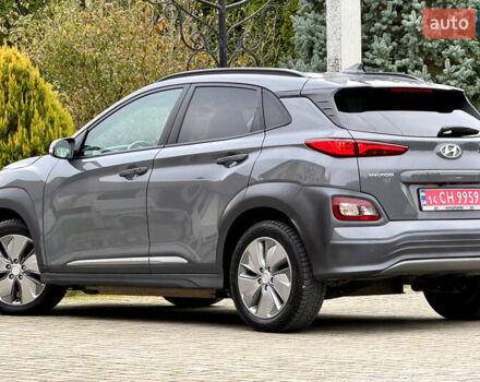 Серый Хендай Kona, объемом двигателя 0 л и пробегом 82 тыс. км за 17888 $, фото 27 на Automoto.ua