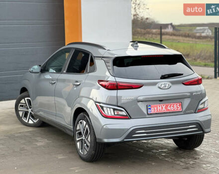 Серый Хендай Kona, объемом двигателя 0 л и пробегом 40 тыс. км за 15999 $, фото 11 на Automoto.ua